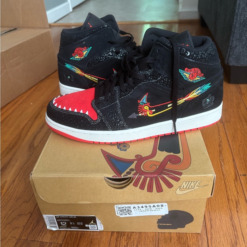 Air Jordan Air Jordan 1 Mid SE iEMPRE Familia' DN4904-001 Men's Shoes